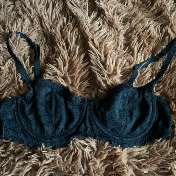 VS PINK wink unlined balconette bra - Picture 2 of 6